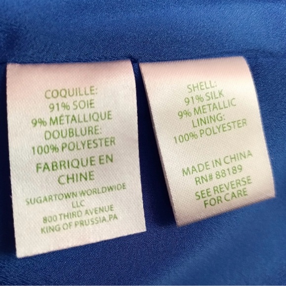 Lilly Pulitzer Blue Sleeveless Top Metallic Accents Size Medium P2P 19” - Picture 4 of 6